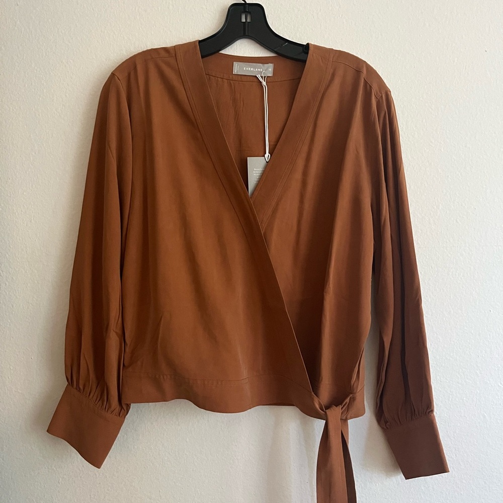 Everlane | Washable Silk Wrap Top - Picture 6 of 10